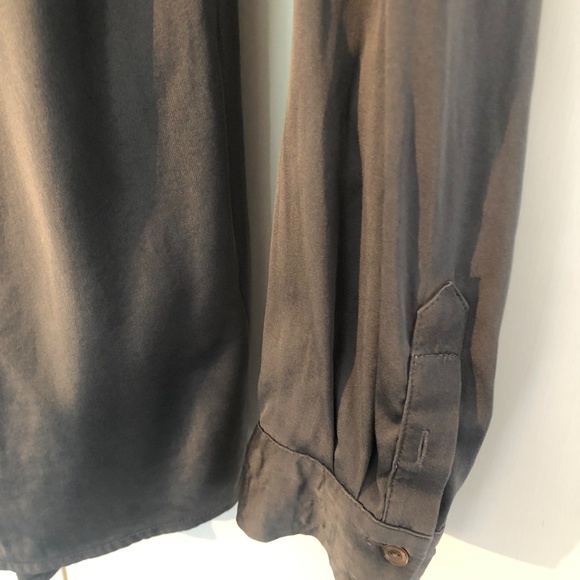 SOLD! Eileen Fisher long sleeve silk button down blouse - Picture 9 of 9